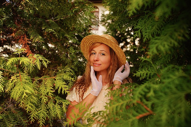 赫羅納是否 赫羅納是否